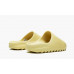 Шлепки Adidas Yeezy Slide бежевые